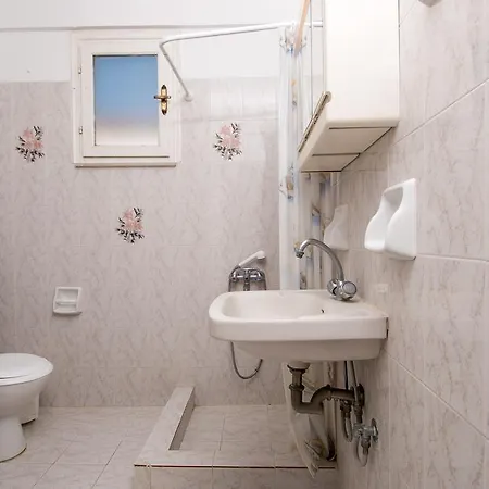 Spacious Two Bedroom Beach